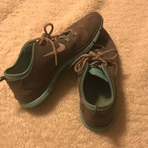 Grey and Teal Nike Tennis Shoes